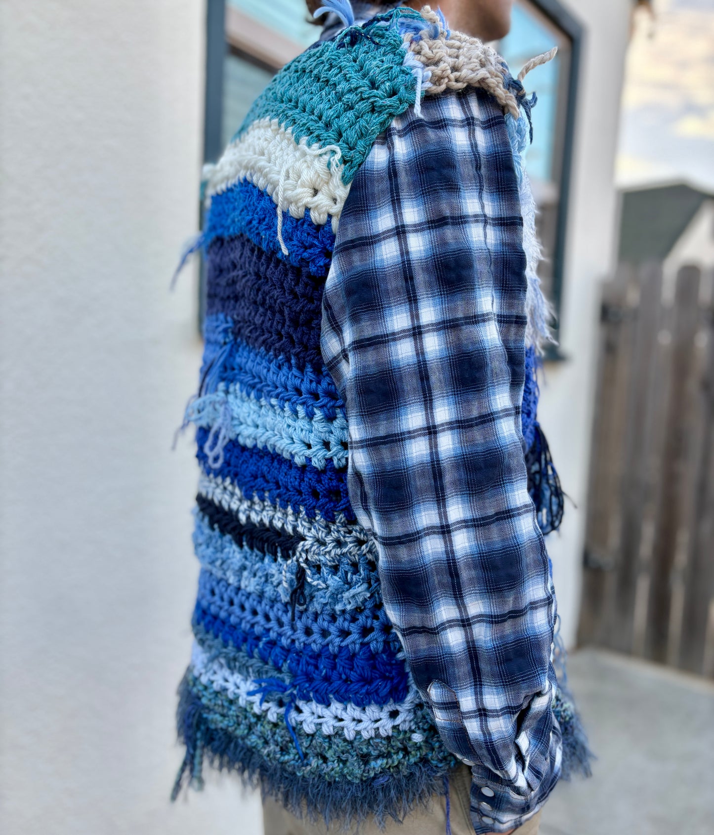 OCEAN WAVES MEN'S VEST