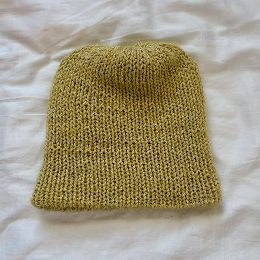 SMALL YELLOW BEANIE