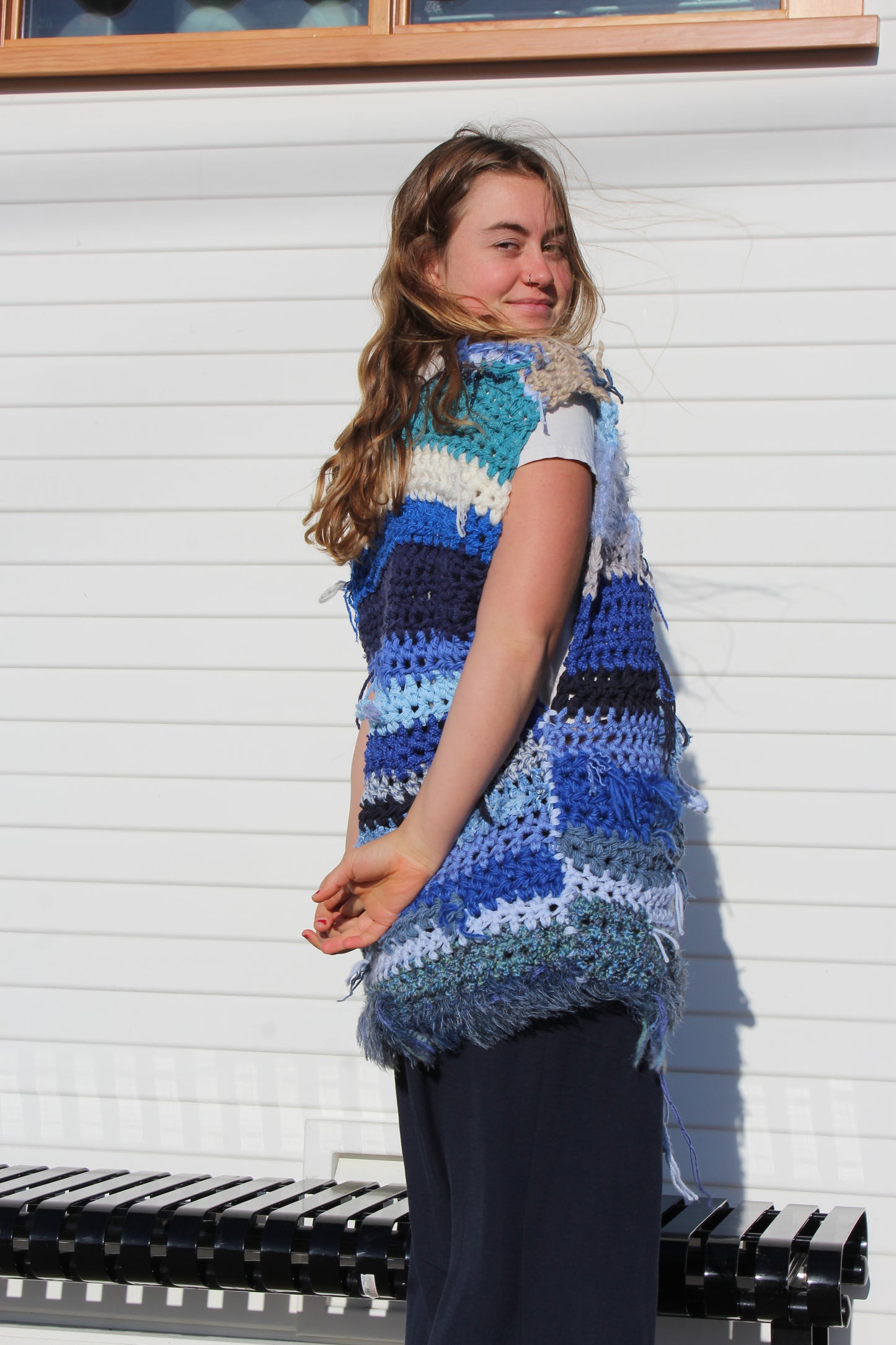 OCEAN WAVES MEN'S VEST